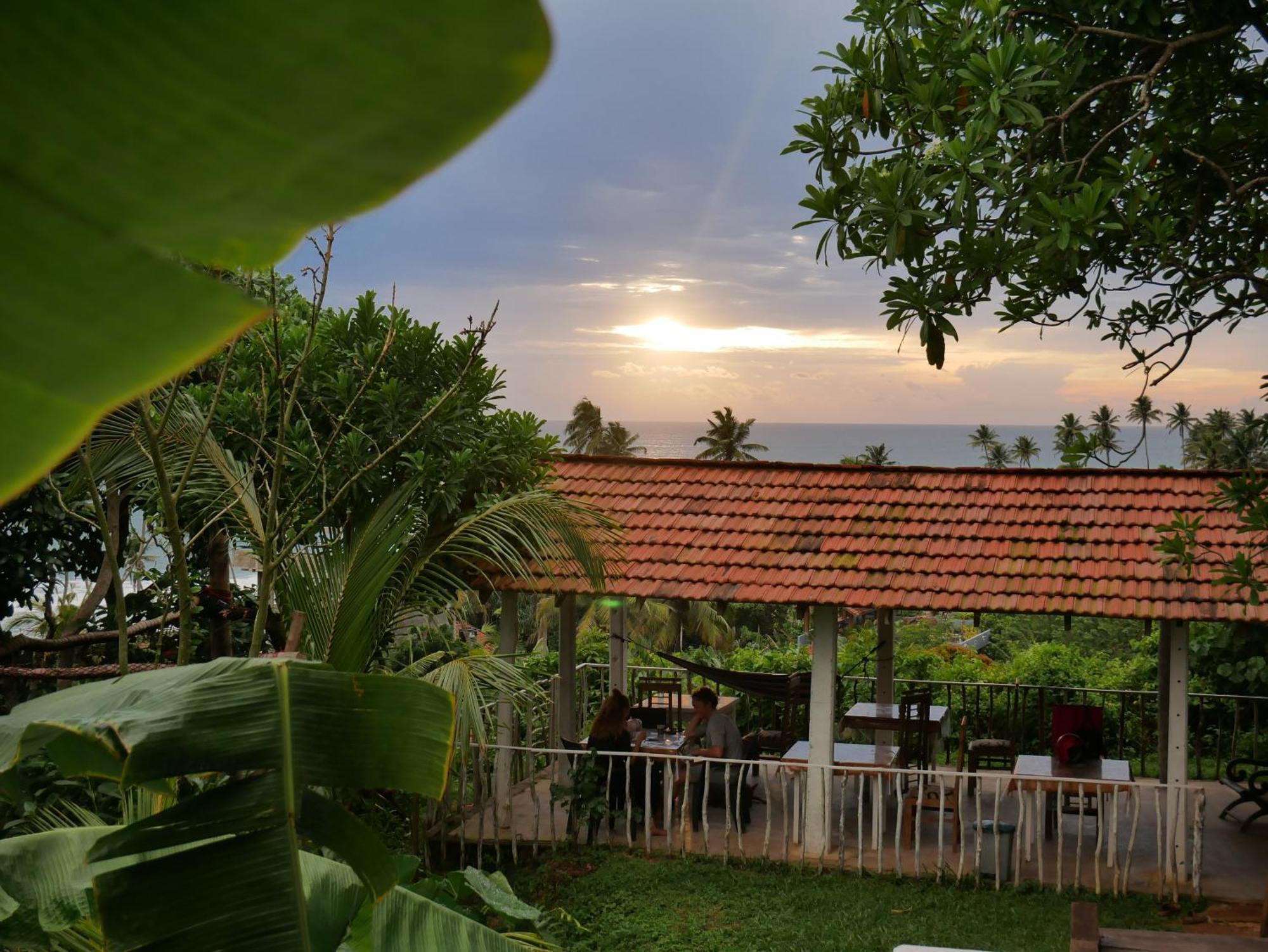 Sky Mountain Cafe With Seaview Bed and Breakfast Weligama Εξωτερικό φωτογραφία
